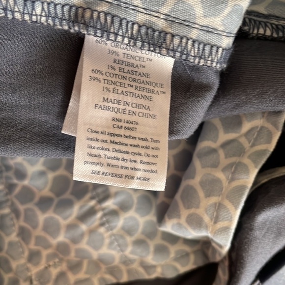 FAHERTY Island Life Shorts Size 40, NWT - Picture 10 of 11